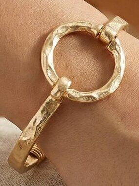 Hammered Circle Bangle Bracelet